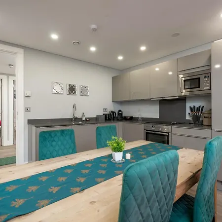 Nottinghill On River Luxe Flat With Balcony Apartment
