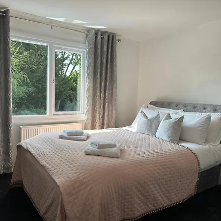 House For Rent In London