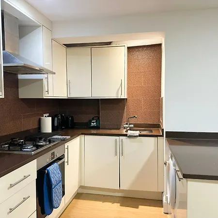 Juniper Alexandra Palace Serviced Apartments, By Edens *