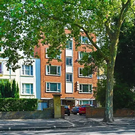 3-bedroom With Parking In Maida Vale * London