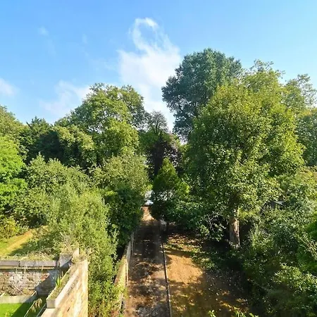 3-bedroom With Parking In Maida Vale *