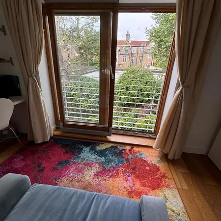 Apartment Little Oasis In Brixton *