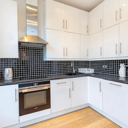 Charming 2 Bedroom Flat In Kensington