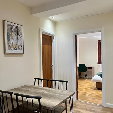 Homestay Ridge Hill House London