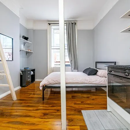 Private In Quirky Soho Aparthotel London