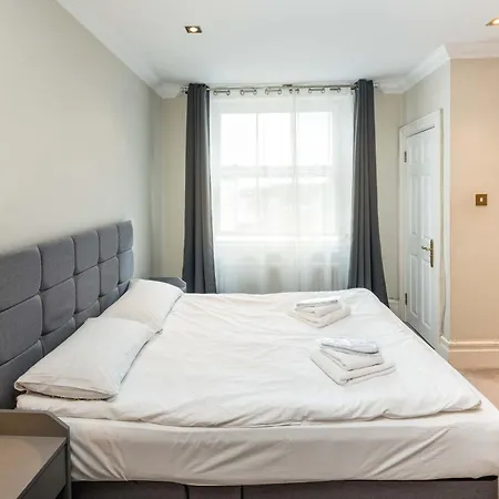 Apartment Kensington Skyline Penthouse *