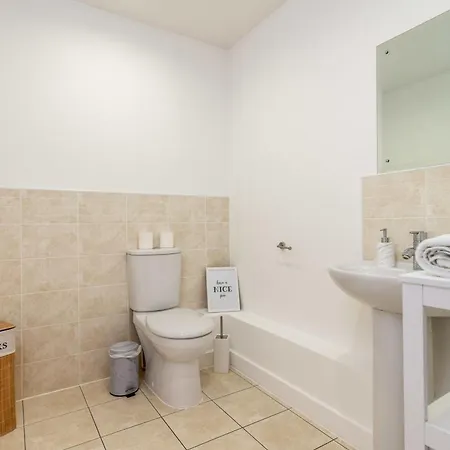 Modern Comfort Stratford 3br Duplex London