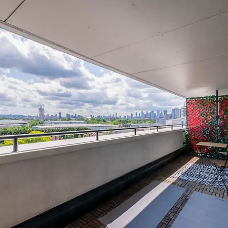 Apartment Modern Comfort Stratford 3br Duplex