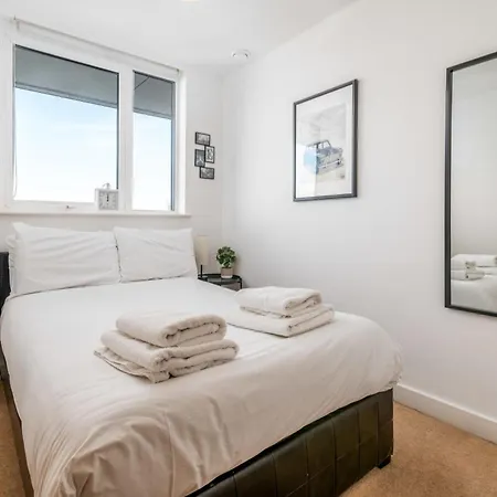 Modern Comfort Stratford 3br Duplex Apartment London