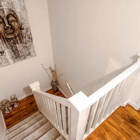 Modern Comfort Stratford 3br Duplex Apartment London