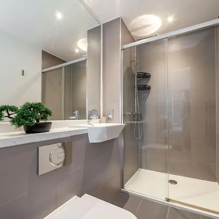 The Colindale Luxury * Hendon
