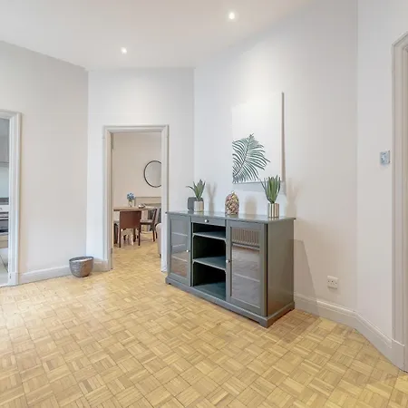 Luxurious Two-bedroom Haven In Marylebone * London