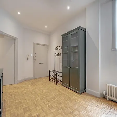 Luxurious Two-bedroom Haven In Marylebone Apartment London