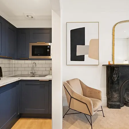 The Luxe Sanctuary - La Reserve Knightsbridge *