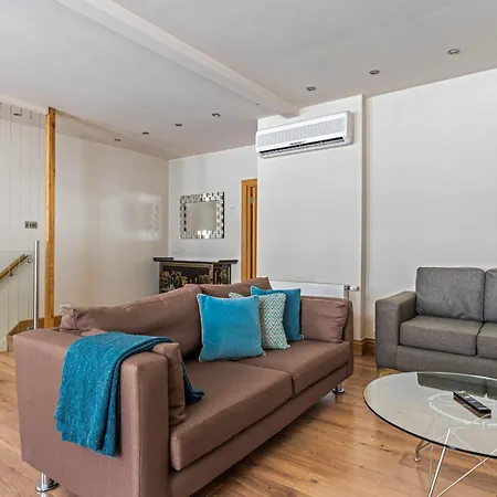 Appartamento Enchanting Hideaway - La Reserve South Kensington Londra
