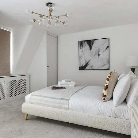 Serenity Escape - La Reserve Knightsbridge * London