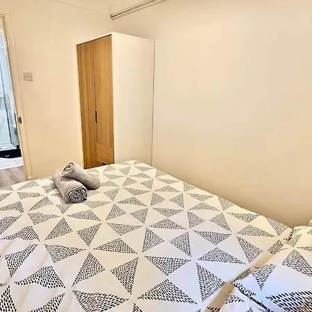 Apartment 185 Lanark