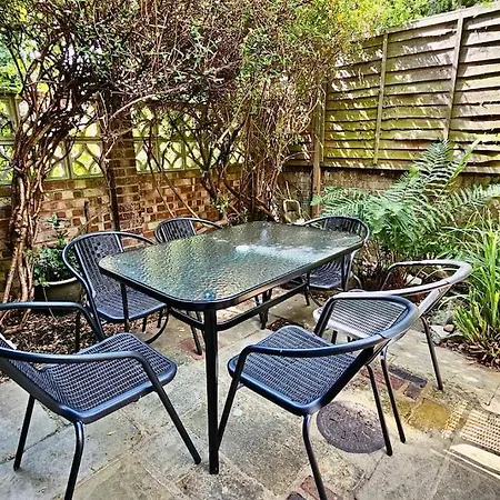 Apartment 185 Lanark London