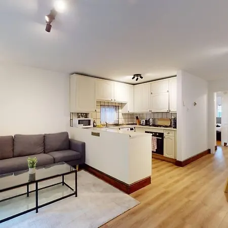 Apartment 185 Lanark *