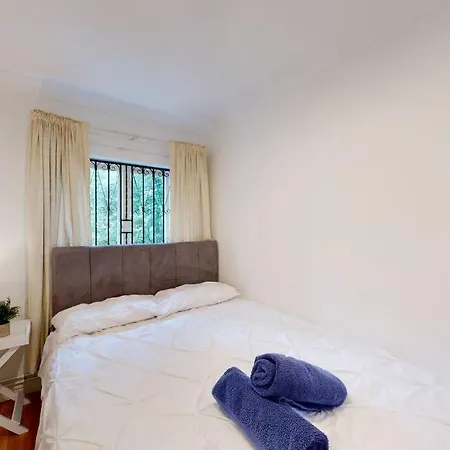 185 Lanark Apartment London