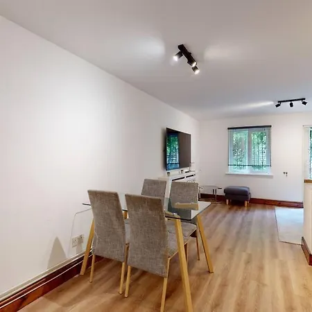 Apartment 185 Lanark