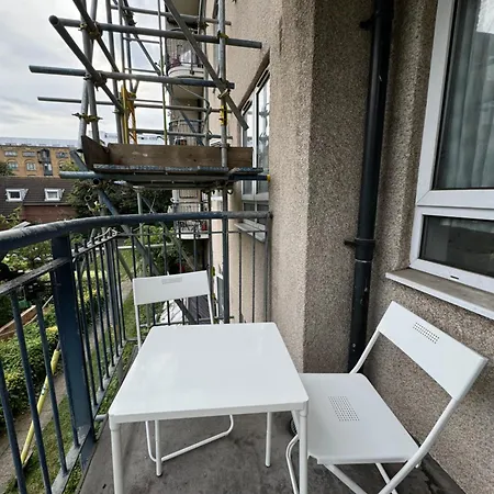 Well-presented 1bd Flat Heart Of East London