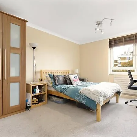 Amazing 4br Flat With Beautiful Terrace * London