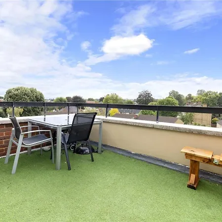 Apartment Amazing 4br Flat With Beautiful Terrace *