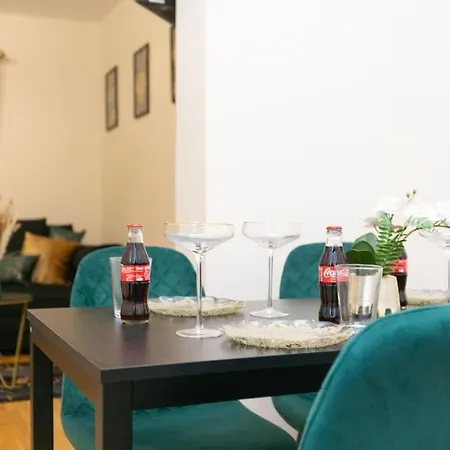 公寓 Yellow Rose 1br Opposite West Kensington Station *