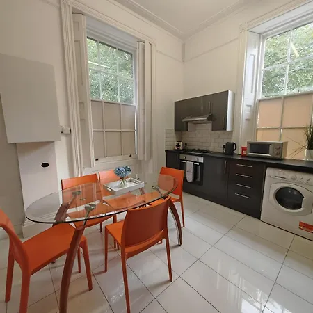 Apartment Headsonbed Spacious Excel Canarywharf For The Larger Group Near Blackwall Station