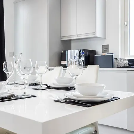Modern 3 Bedroom House With Balconies & Parking Apartment