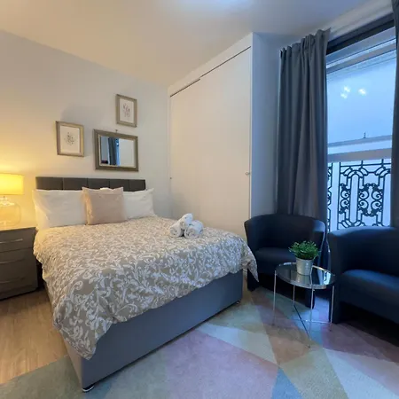 Apartment Flat Paddington Hyde Park London