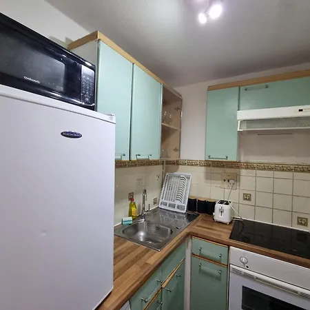 Gorgeous Near Paddington Fits 3 London