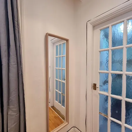 Gorgeous Near Paddington Fits 3 London