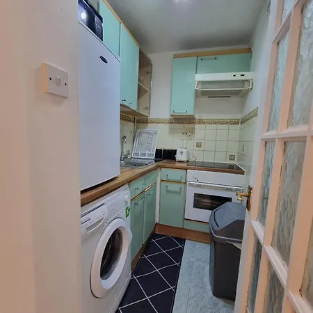 Gorgeous Near Paddington Fits 3 London