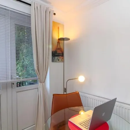 Apartment Mcrae - 2 Bed Flat - South - Crystal Palace *