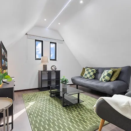Apartment The Retreat - Unico Residences *