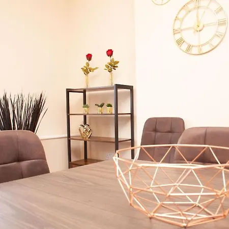 Spacy 3 Bedroom Woolwich