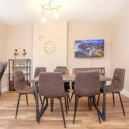 Apartment Spacy 3 Bedroom Woolwich *