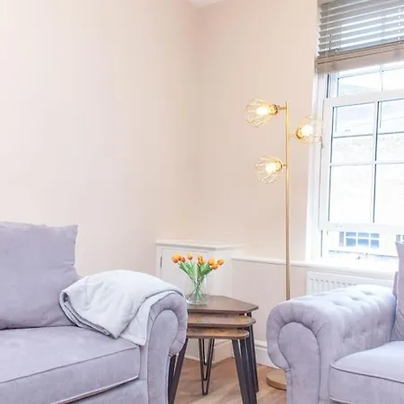 Apartment Spacy 3 Bedroom Woolwich *