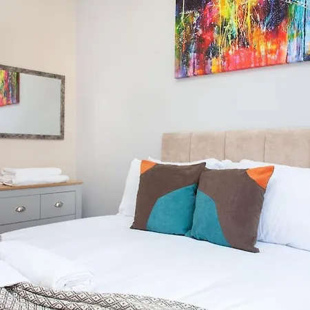 Spacy 3 Bedroom Woolwich *