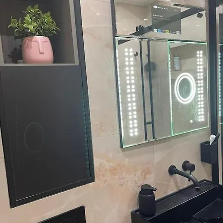 Apartment 3 Bed Smart - Canary Wharf London