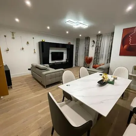 3 Bed Smart - Canary Wharf *