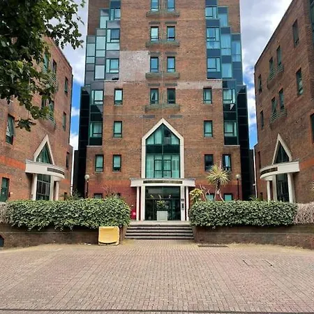 3 Bed Smart - Canary Wharf *