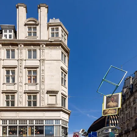Modern Luxury Soho *