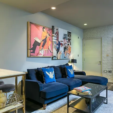 Urban Chic - Stukeley Apartment London