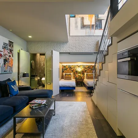 Urban Chic - Stukeley Apartment London