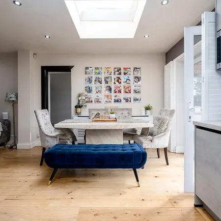 Guestready - Family House Retreat In * Wembley