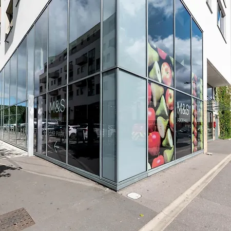 Pass The Keys Spacious 2bed2bath With Parking Terrace