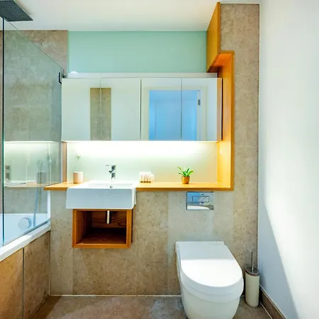Urban Haven A Central Modern Gem * London